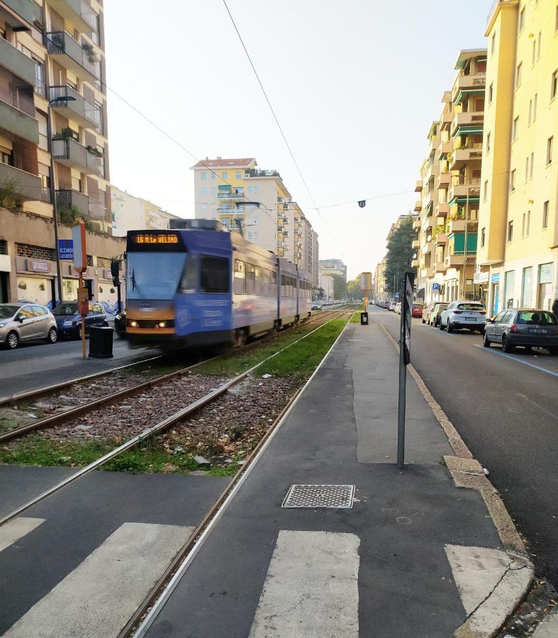 Venosa2 Lägenhet Milano Exteriör bild